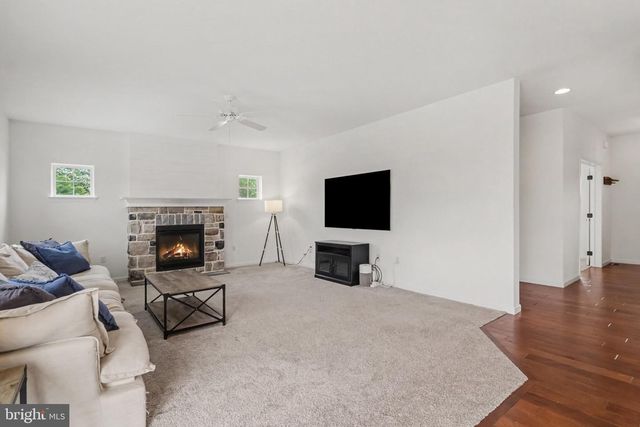 28 BAYBERRY RD, Carlisle, PA 17013