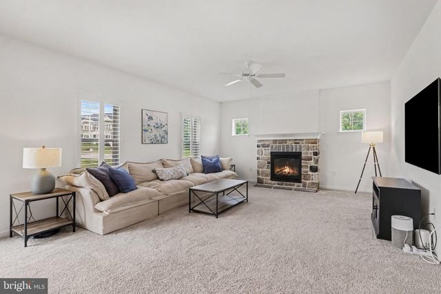 28 BAYBERRY RD, Carlisle, PA 17013