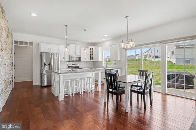28 BAYBERRY RD, Carlisle, PA 17013