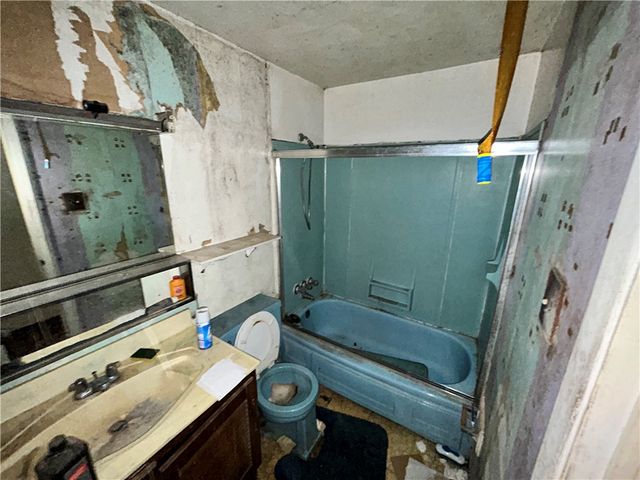 317 Alpine Village Dr, Monroeville, PA 15146