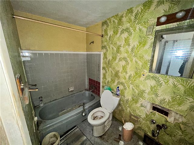 317 Alpine Village Dr, Monroeville, PA 15146