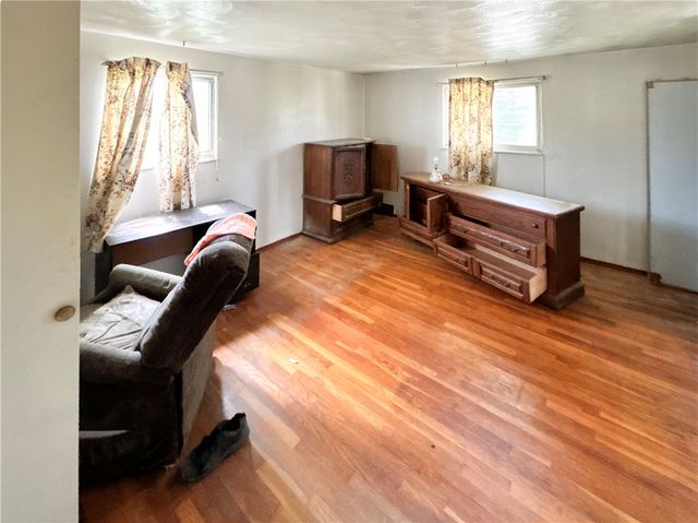 317 Alpine Village Dr, Monroeville, PA 15146