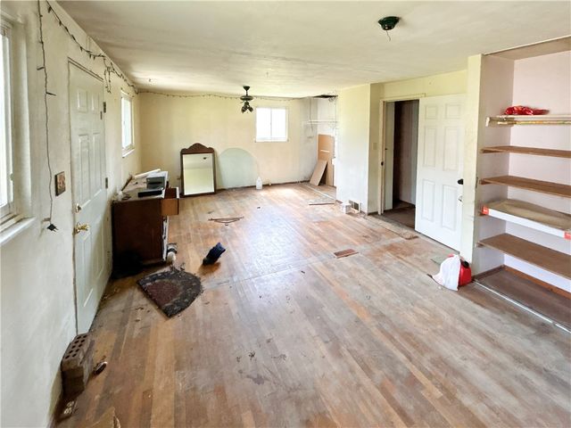 317 Alpine Village Dr, Monroeville, PA 15146