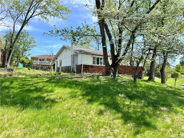 317 Alpine Village Dr, Monroeville, PA 15146