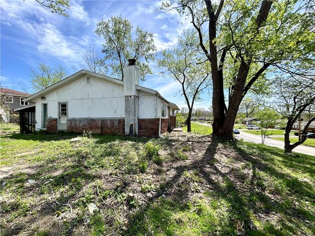 317 Alpine Village Dr, Monroeville, PA 15146