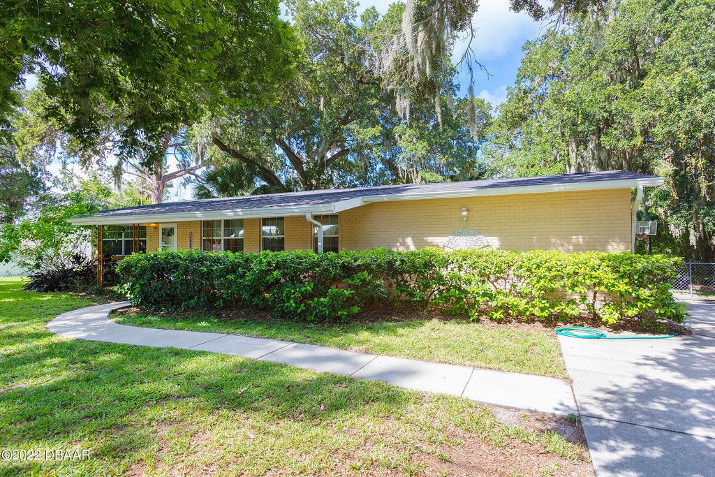 2012 Graham Street, South Daytona, FL 32119