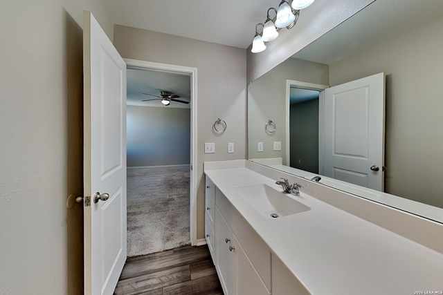13525 Sunrise Meadow, St Hedwig, TX 78152