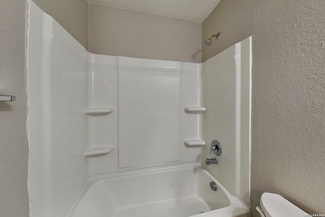 13525 Sunrise Meadow, St Hedwig, TX 78152