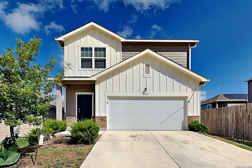 13525 Sunrise Meadow, St Hedwig, TX 78152