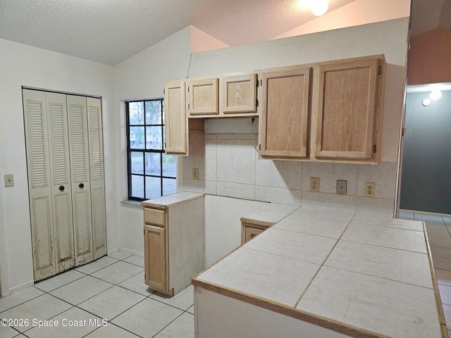 729 Hawkins Avenue SW, Palm Bay, FL 32908