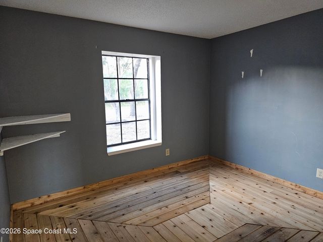 729 Hawkins Avenue SW, Palm Bay, FL 32908