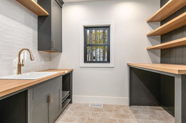 12-3 Wentworth Drive 12-3, Greenland, NH 03840