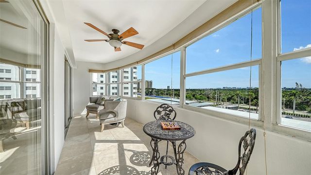 1750 BENJAMIN FRANKLIN DRIVE 5F, Sarasota, FL 34236