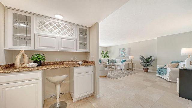 1750 BENJAMIN FRANKLIN DRIVE 5F, Sarasota, FL 34236
