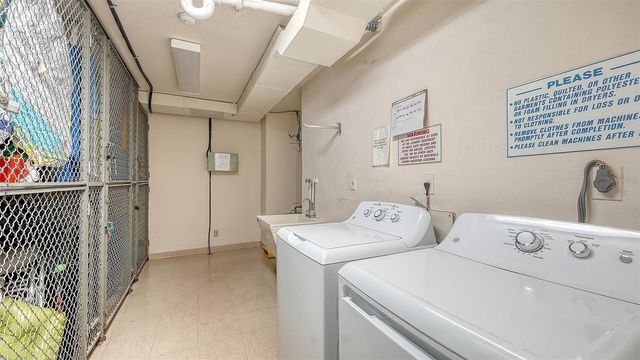 1750 BENJAMIN FRANKLIN DRIVE 5F, Sarasota, FL 34236