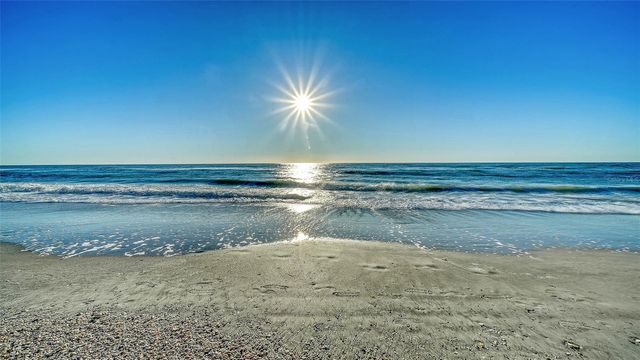 1750 BENJAMIN FRANKLIN DRIVE 5F, Sarasota, FL 34236