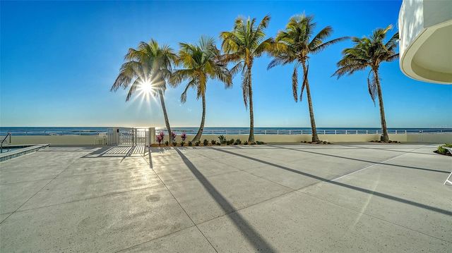 1750 BENJAMIN FRANKLIN DRIVE 5F, Sarasota, FL 34236