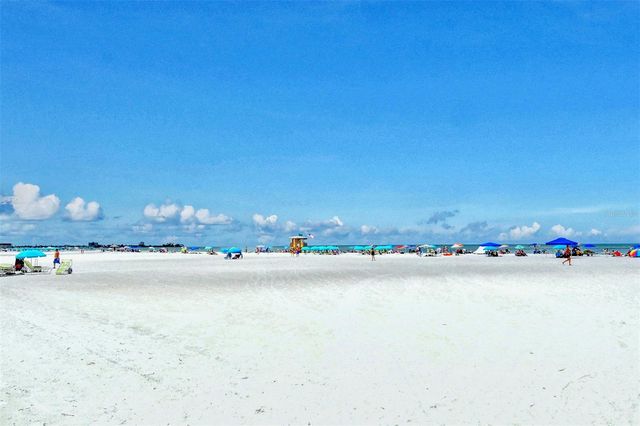 1750 BENJAMIN FRANKLIN DRIVE 5F, Sarasota, FL 34236