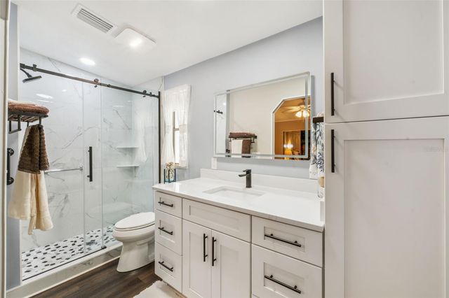 301 LAKEVIEW DRIVE, Osteen, FL 32764