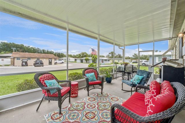301 LAKEVIEW DRIVE, Osteen, FL 32764
