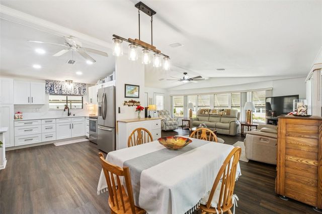 301 LAKEVIEW DRIVE, Osteen, FL 32764