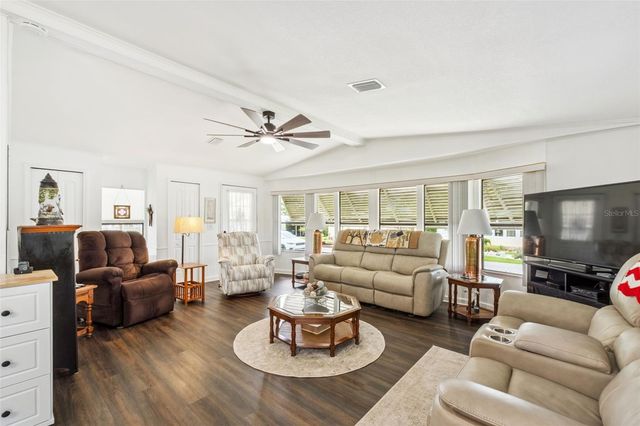 301 LAKEVIEW DRIVE, Osteen, FL 32764