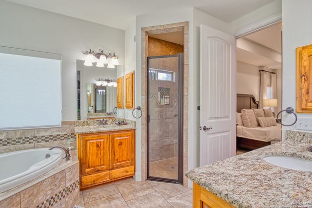 113 ELK RUN, La Vernia, TX 78121