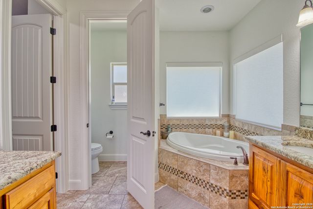 113 ELK RUN, La Vernia, TX 78121