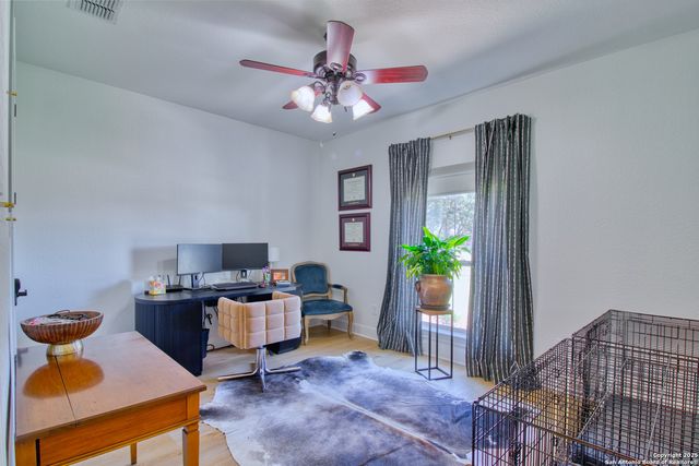 113 ELK RUN, La Vernia, TX 78121