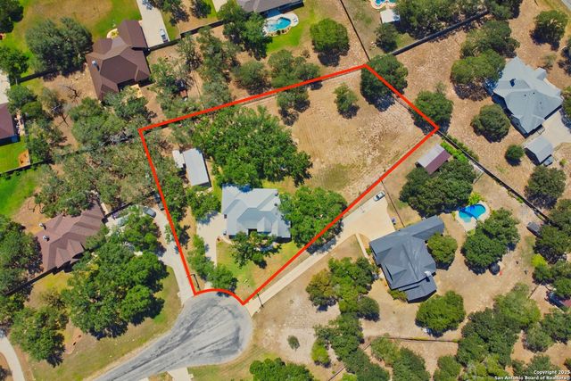 113 ELK RUN, La Vernia, TX 78121