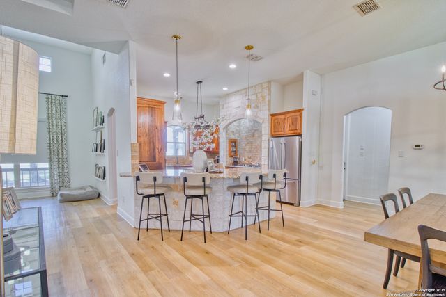 113 ELK RUN, La Vernia, TX 78121