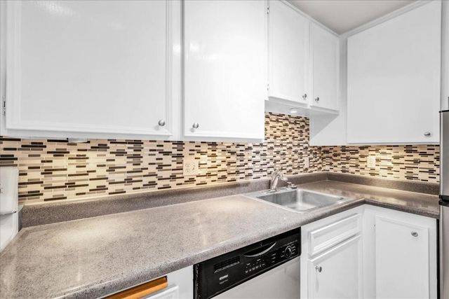 2812 N Auburn Court 206, Palm Springs, CA 92262