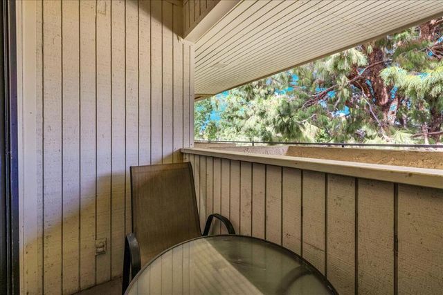 2812 N Auburn Court 206, Palm Springs, CA 92262