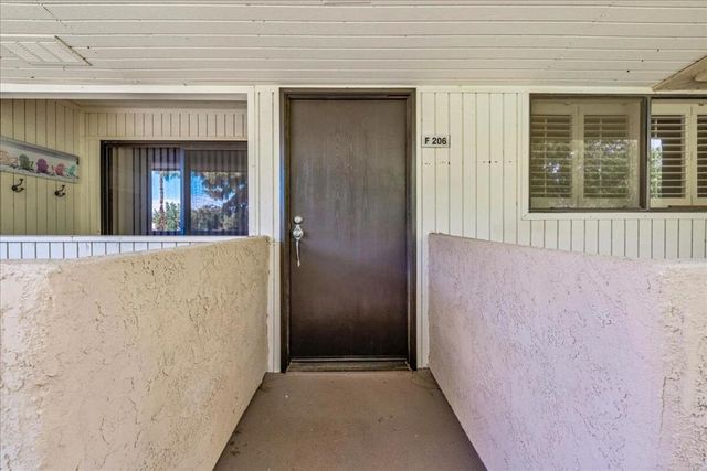 2812 N Auburn Court 206, Palm Springs, CA 92262