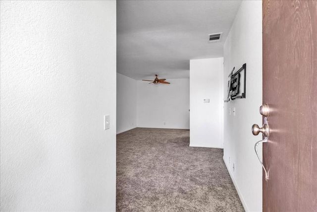 2812 N Auburn Court 206, Palm Springs, CA 92262