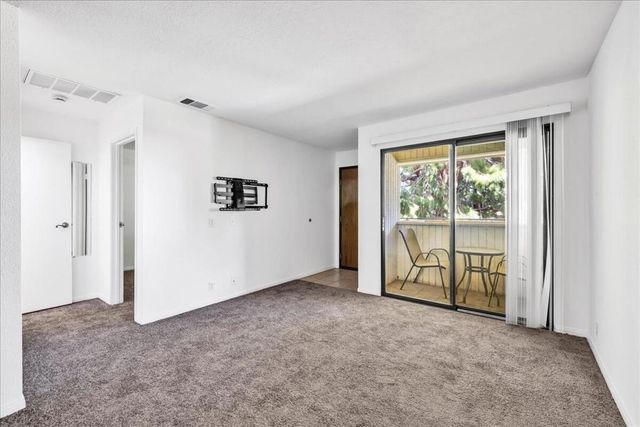 2812 N Auburn Court 206, Palm Springs, CA 92262