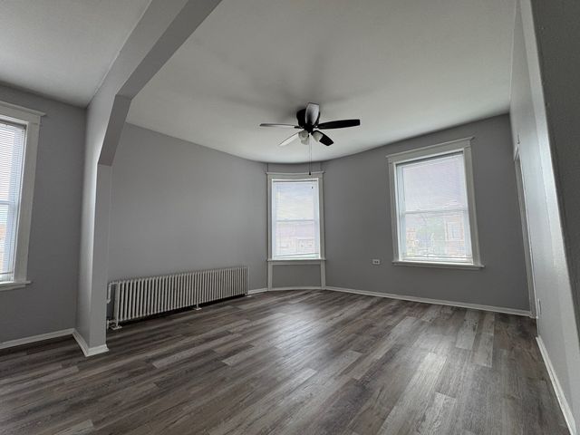 3020 S Laramie Avenue 2F, Cicero, IL 60804