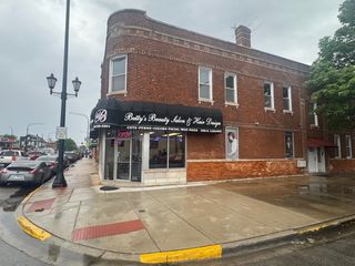 3020 S Laramie Avenue 2F, Cicero, IL 60804