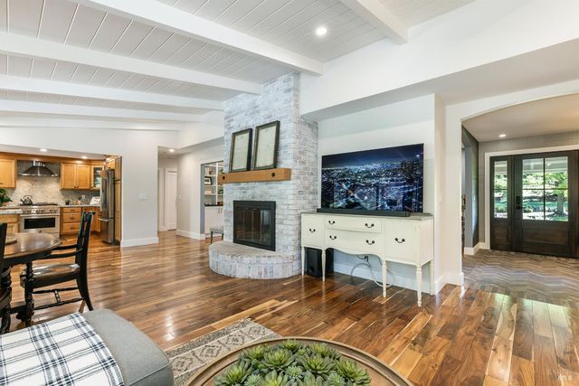 3000 Silverado Trl, Napa, CA 94558