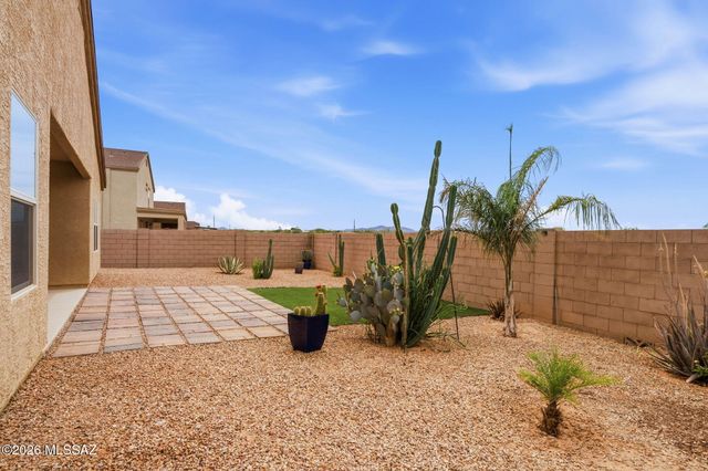 7170 S Portugal Avenue, Tucson, AZ 85757