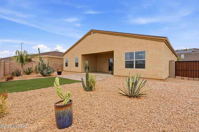 7170 S Portugal Avenue, Tucson, AZ 85757