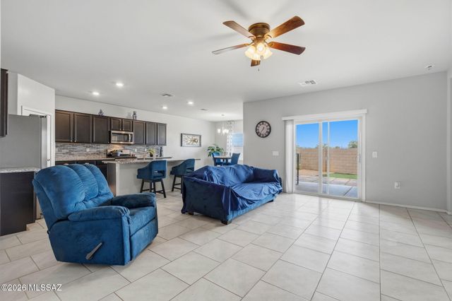 7170 S Portugal Avenue, Tucson, AZ 85757