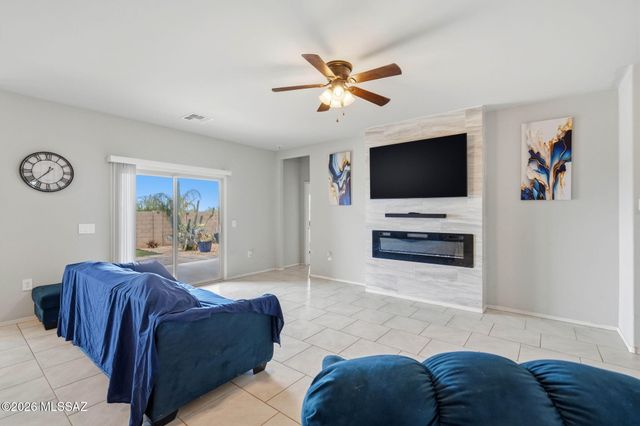 7170 S Portugal Avenue, Tucson, AZ 85757