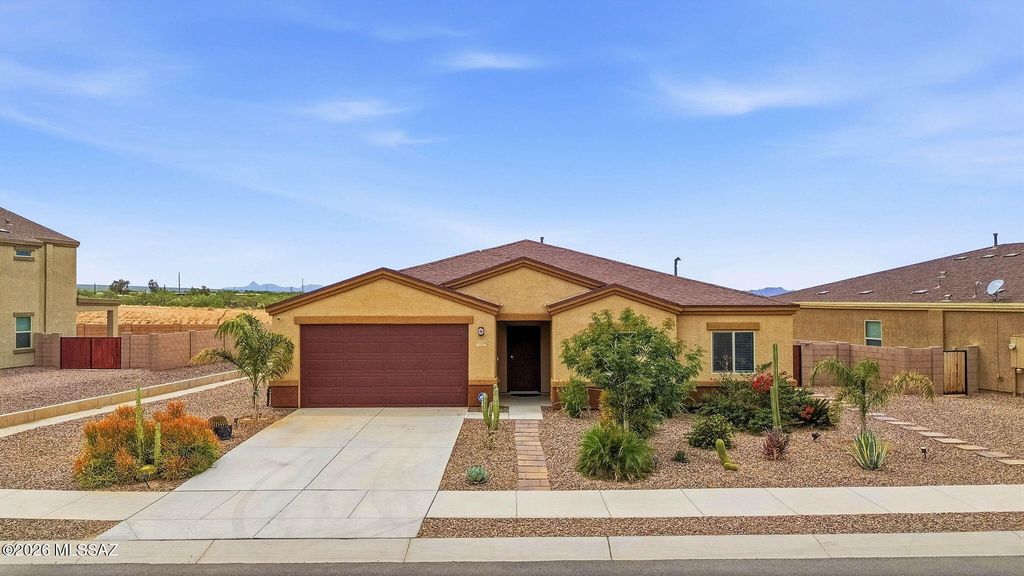 7170 S Portugal Avenue, Tucson, AZ 85757