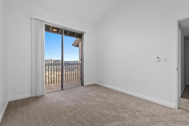 7700 Parkway Dr 38, La Mesa, CA 91942