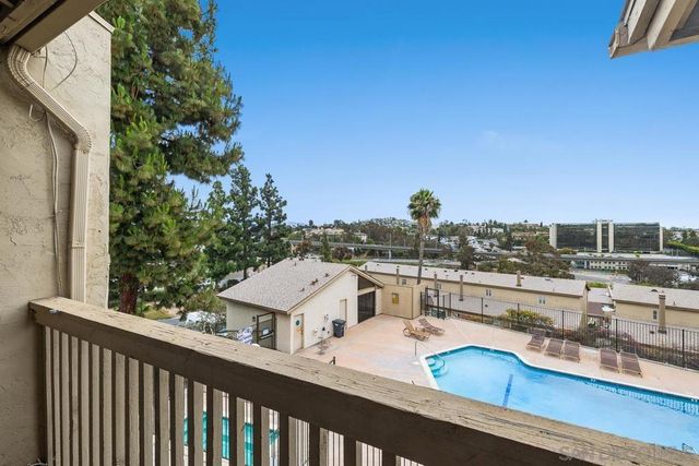 7700 Parkway Dr 38, La Mesa, CA 91942