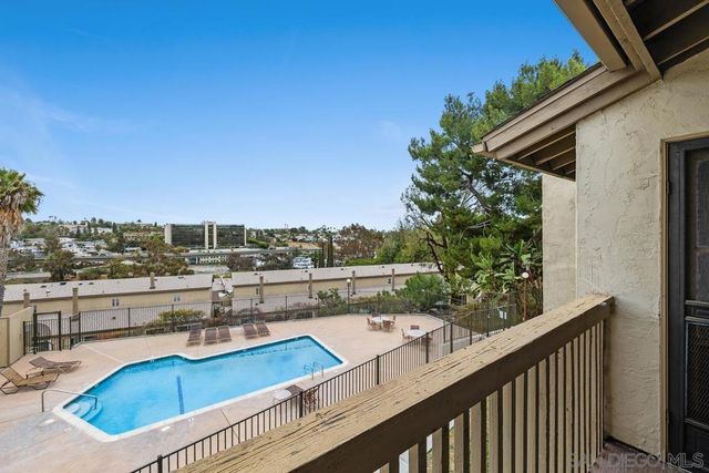7700 Parkway Dr 38, La Mesa, CA 91942