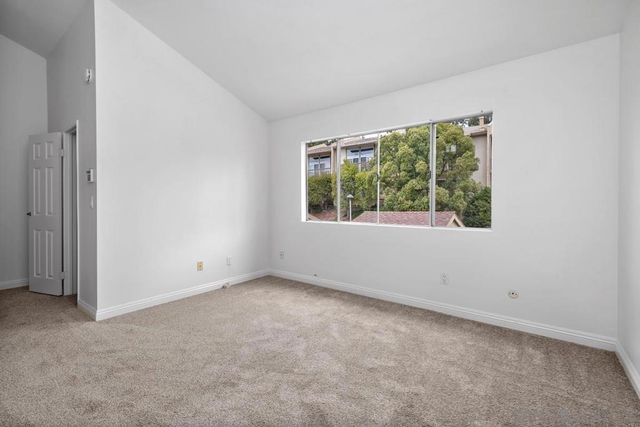 7700 Parkway Dr 38, La Mesa, CA 91942