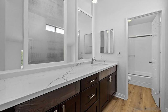 7700 Parkway Dr 38, La Mesa, CA 91942
