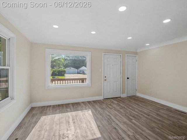 21829 Shakespeare Avenue, Eastpointe, MI 48021